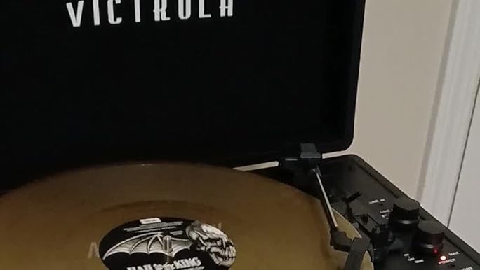 Amazon.com: Hail to the King: CDs & Vinyl